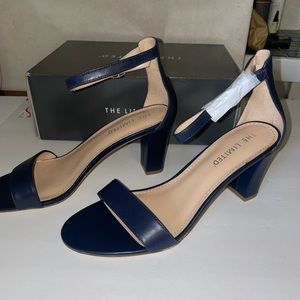 The Limited Quinta Navy heels